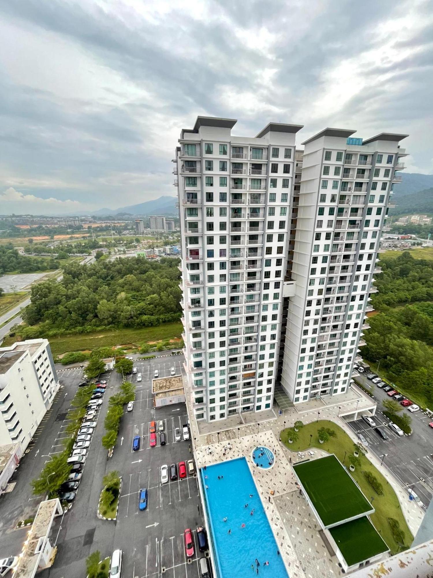 Casa Kayangan Meru Ipoh 3Br Allure -By Goswell Экстерьер фото