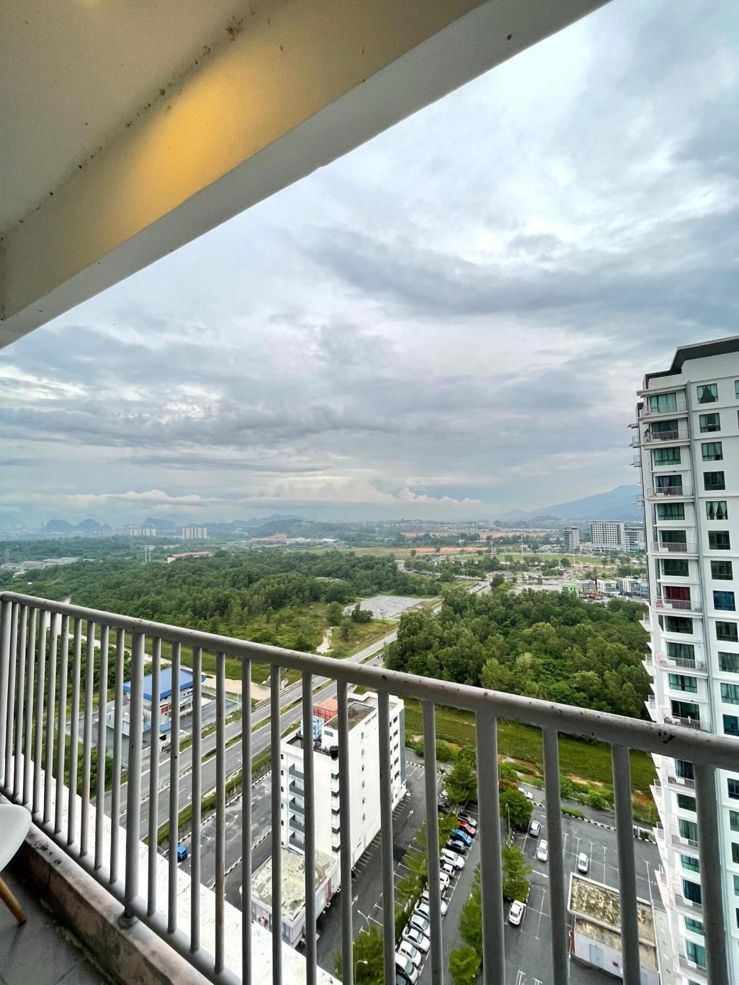 Casa Kayangan Meru Ipoh 3Br Allure -By Goswell Экстерьер фото